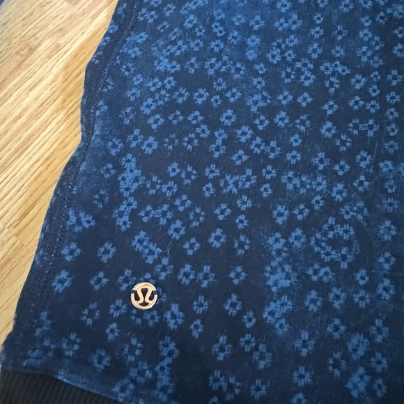 Lululemon Ho’m Run Jacket Size 6 - Picture 7 of 7